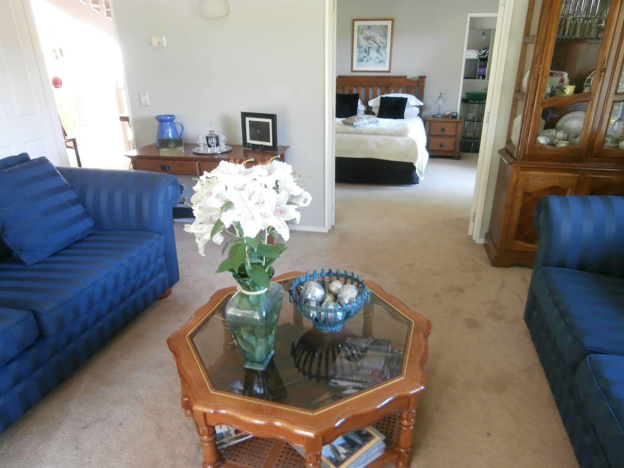 St James Bed And Breakfast Christchurch Bagian luar foto