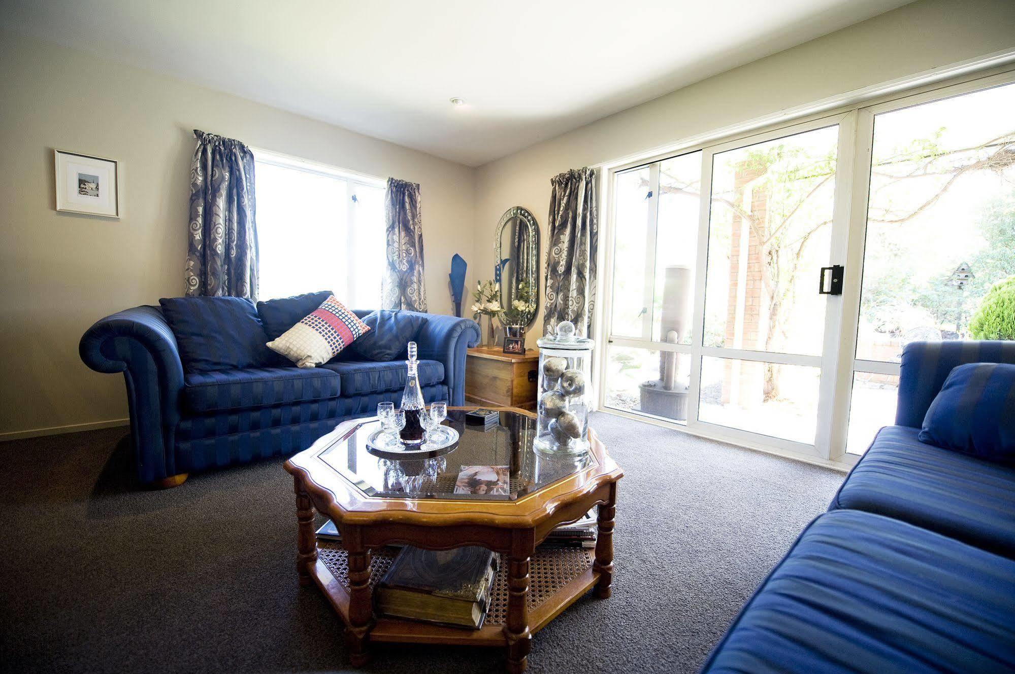 St James Bed And Breakfast Christchurch Bagian luar foto